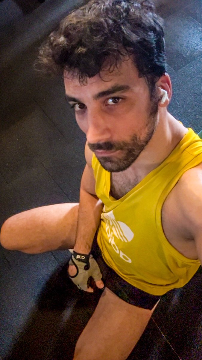 fabiofrosina's tweet image. #selfie #gym