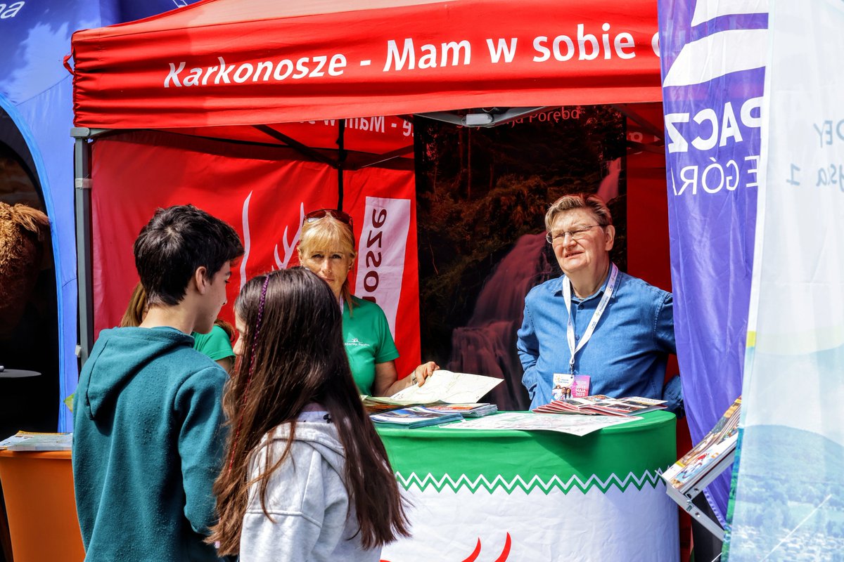 POT_GOV_Pl's tweet photo. Już za tydzień (9-10 maja 2026 r.) zapraszamy na 35. edycję #PikniknadOdrą, która odbędzie się na Wałach Chrobrego w @Miasto_Szczecin!

Piknik nad Odrą odbywa się pod Honorowym Patronatem @POT_GOV_Pl.

@SPORT_GOV_PL @IrekRas https://t.co/UUapymW7dX