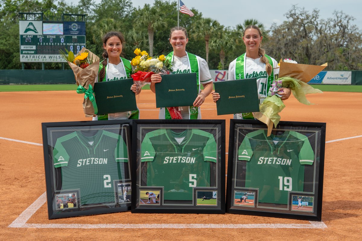 StetsonSoftball's tweet image. Thank you Seniors! 

#GoHatters | @StetsonHatters