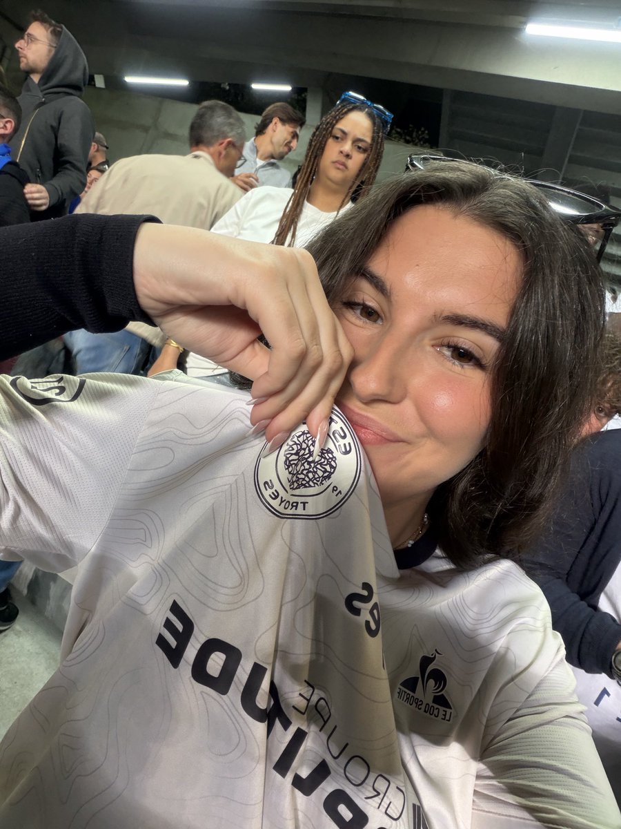messi x conrad fisher stan account tweet media