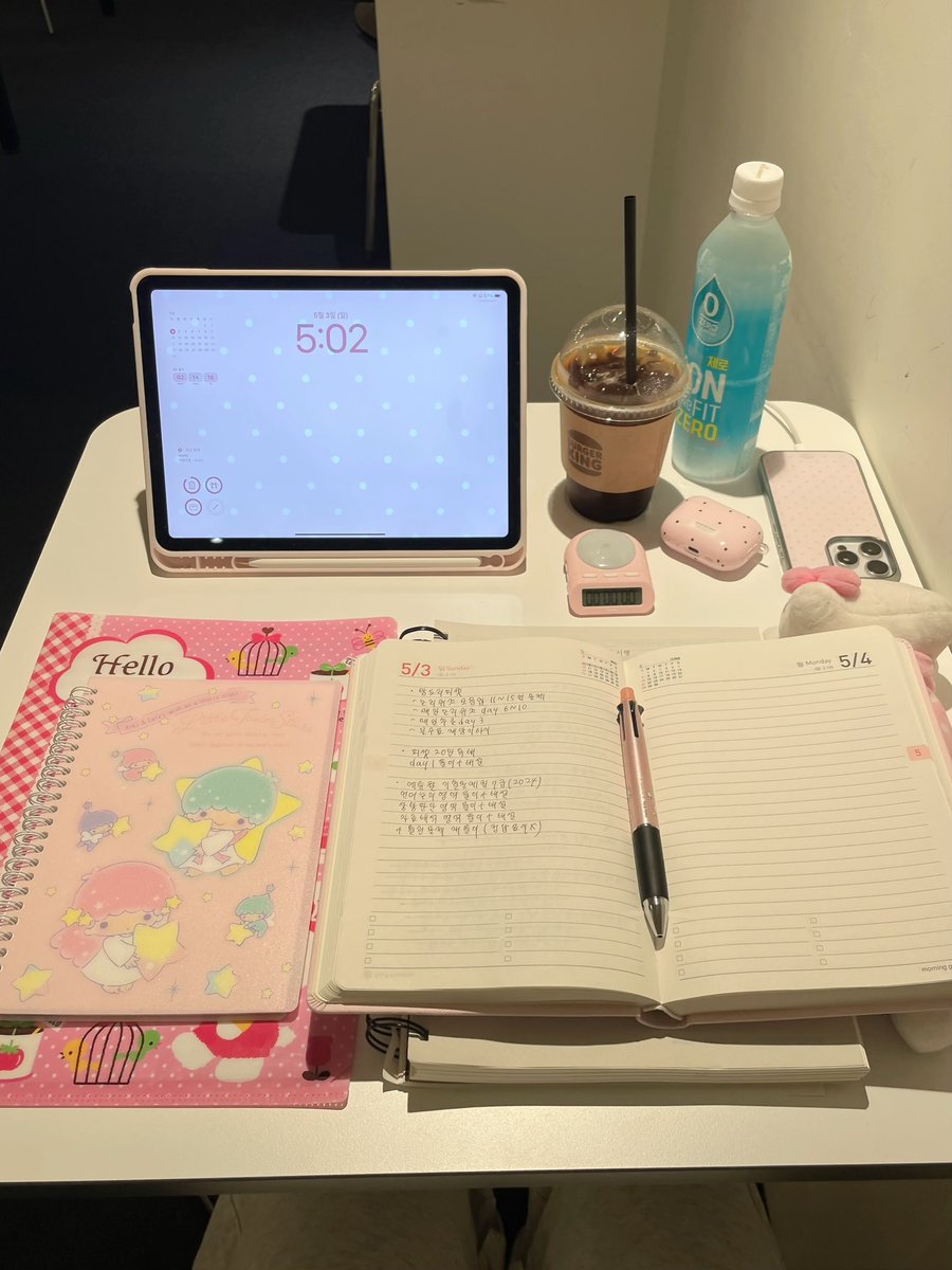 식빵.. tweet media