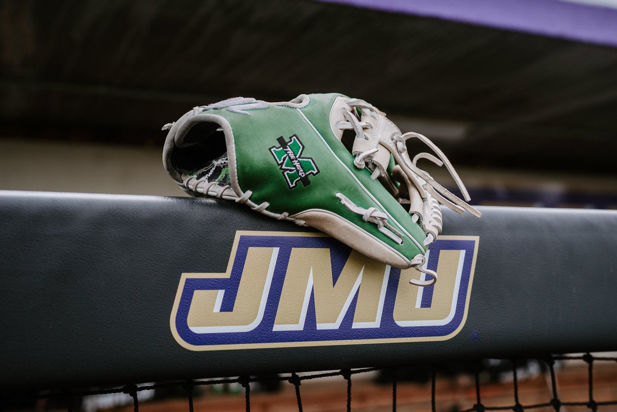 Marshall Baseball tweet media