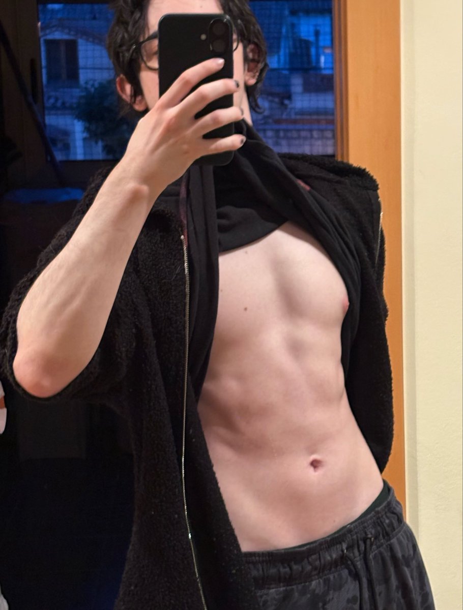 Kira tweet media