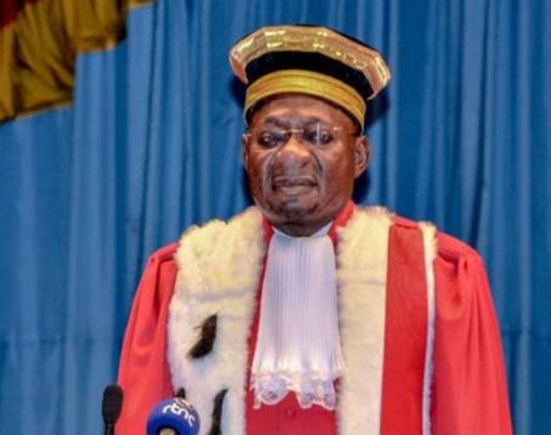 Kagamecriminel's tweet photo. A l'occasion de la journée commémorative de la fête du travail,je tiens a vous dire que aucun juge et aucun magistrat Congolais n'entrera au ciel. 
Ne me remerciez pas!
#RDCongo 
@fatshi13 
@TopCongo 
@rtncofficielle1 
@InfoRepublique https://t.co/fgYFxAuuKg