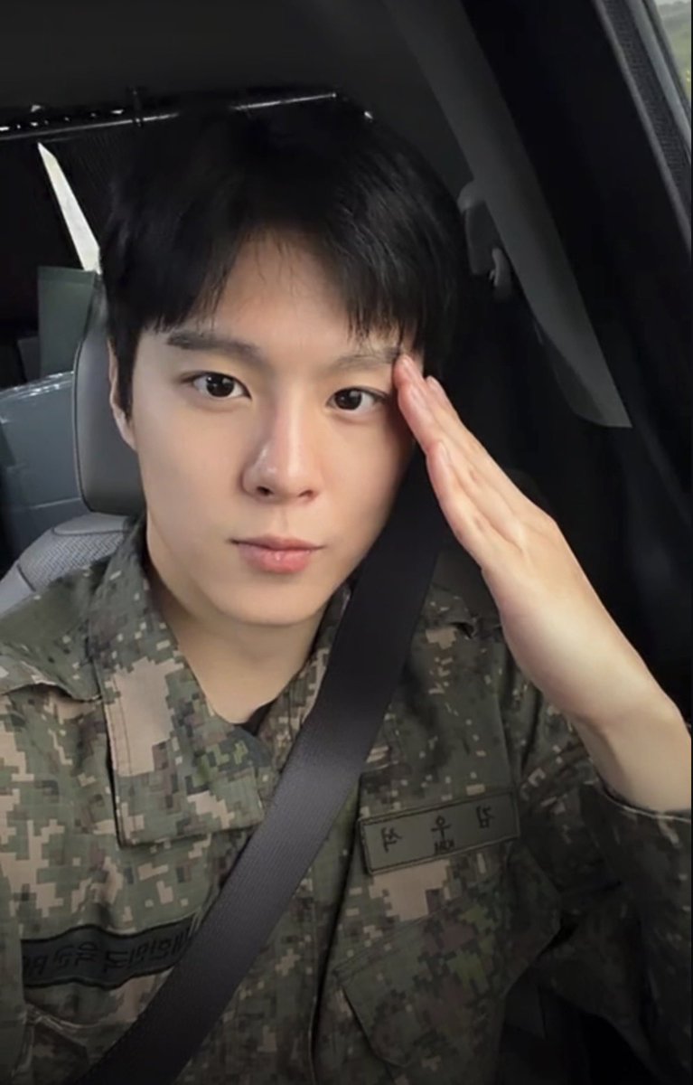 냐냥⋰˚✩ tweet media