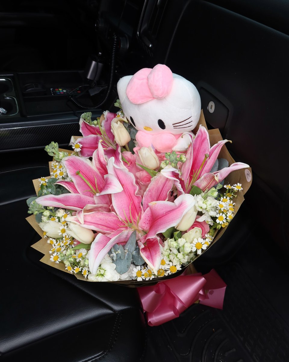 Soft Petals tweet media