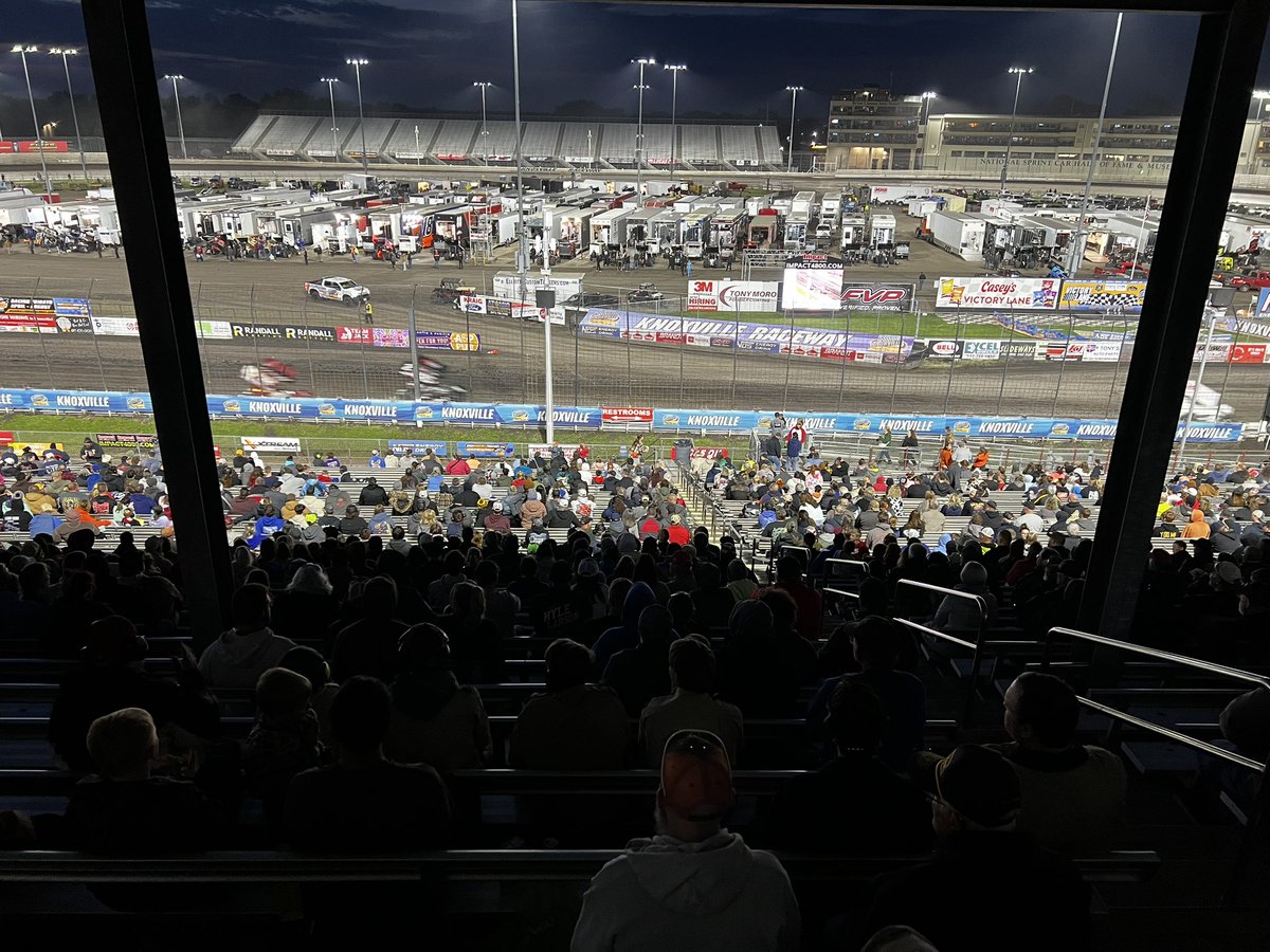 Knoxville Raceway tweet media