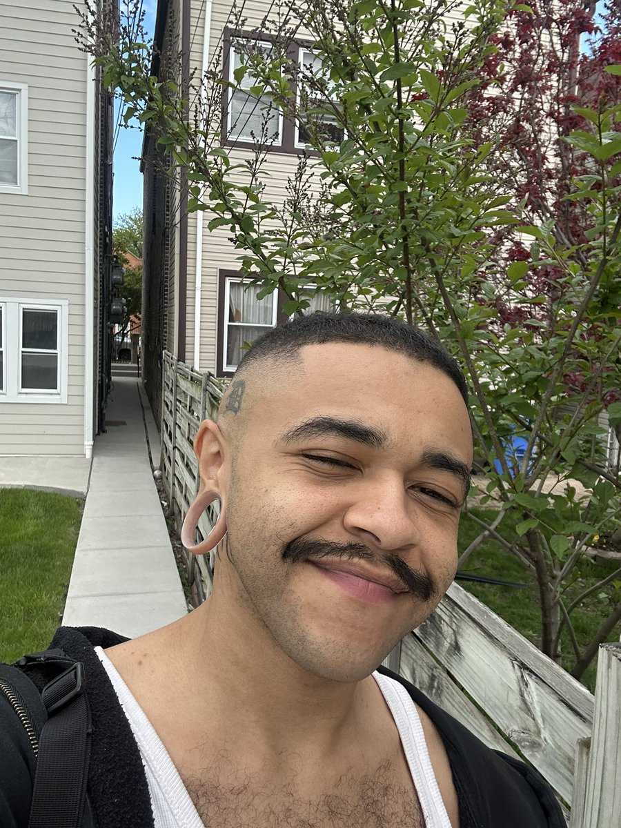 Gio Baez tweet media