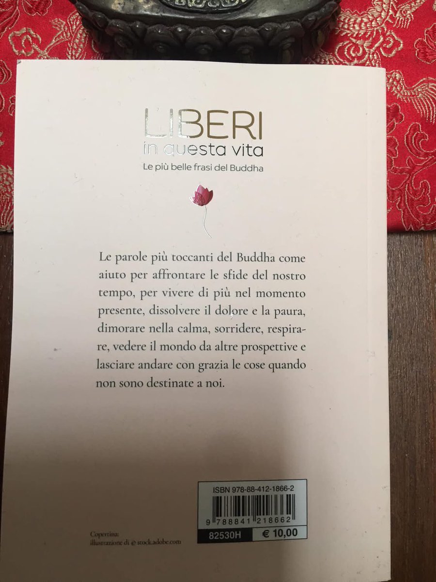 TeaPecunia's tweet photo. Liberi in questa vita. Le più belle frasi del Buddha a cura mia e di Genevienne Pecunia @GiuntiEditore L’insegnamento del Buddha in un libro che ci mostra la Via per la pace mentale e la felicità, con il pregio della traduzione diretta di Genevienne dal pali e dal sanscrito. https://t.co/u6CFtaNdln