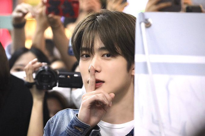 은은 tweet media