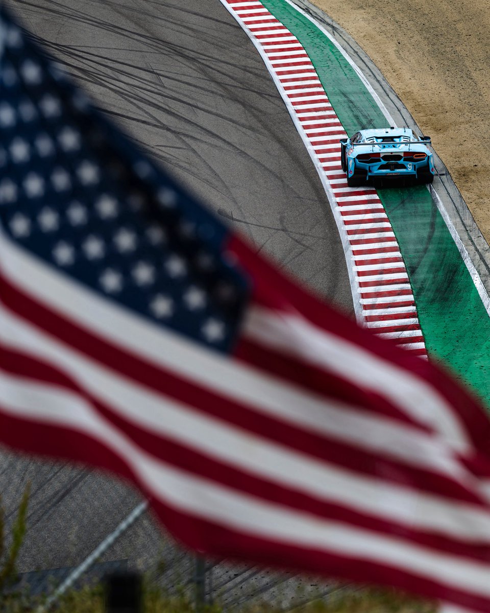 LamborghiniSC's tweet image. Laguna Seca, you are insane! 🇺🇸
Our Day 2 here can be summed up in one word: adrenaline. 

From the fierce competition of the Super Trofeo to the speed of Temerario GT3 in its new look. 

Pure speed and style for our colors 😎

#Lamborghini #LamborghiniSC #SuperTrofeo #IMSA