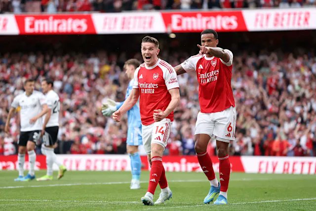 FootyTalk___'s tweet photo. Arsenal go 6-Points clear of Man City with a 3-0 Win over Fulham at the Emirates Stadium

Scorers:
⚽️Viktor Gyökeres (9', 45+4')
⚽️Bukayo Saka (40')
#Arsenal #FFC #PremierLeague https://t.co/T2C6YnlWki