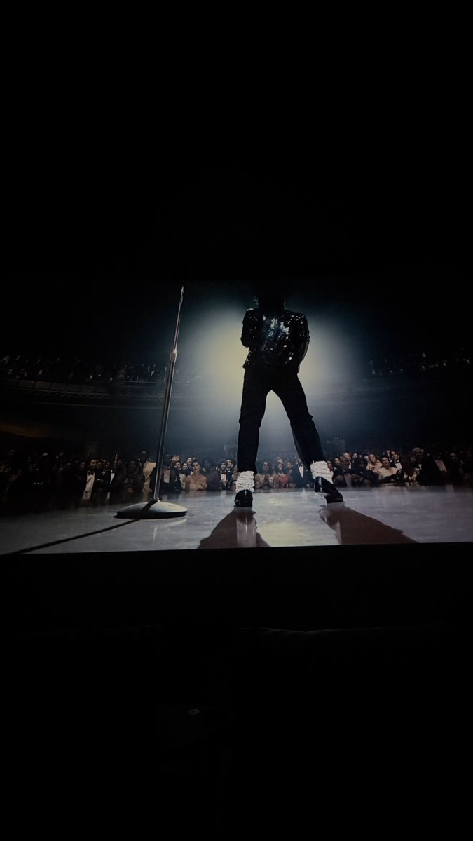 7atex's tweet photo. King of pop 🕺🪩 https://t.co/IdpgDLc8Rs