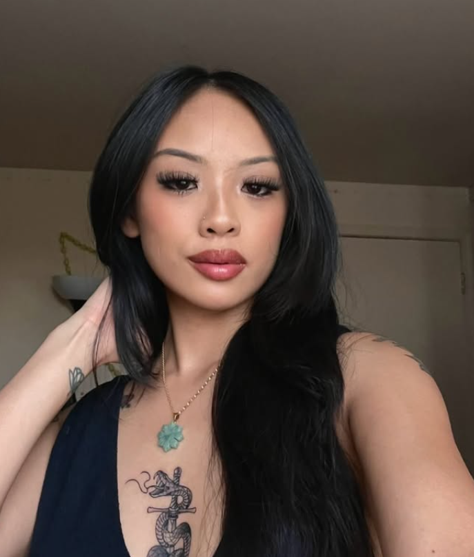 ysabella tweet media