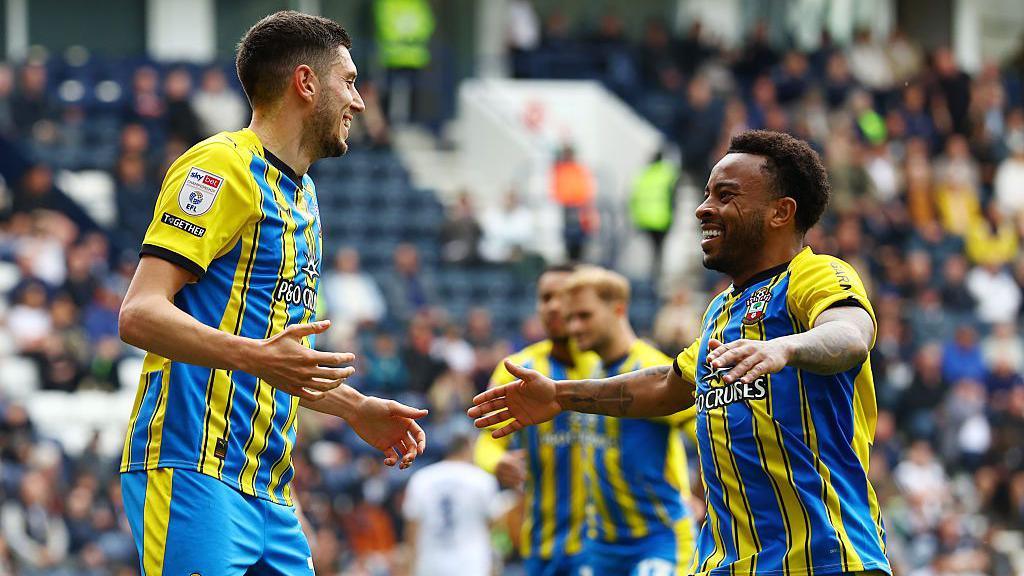 FootyTalk___'s tweet photo. Championship Playoffs:

Hull vs Millwall (8th May 20:00)
Millwall vs Hull (11th May 20:00)

Middlesbrough vs Southampton (9th May 12:30)
Southampton vs Middlesbrough (12th May 20:00)
#HCAFC #Millwall #BORO #SaintsFC https://t.co/SWWHXUhh3U