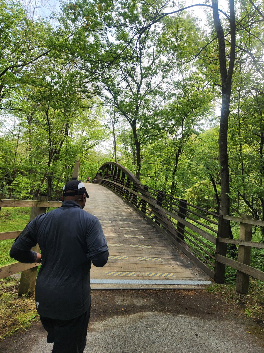 Mandarin_Voice's tweet image. My 108th 5K is in the books! A glorious run in cool temp. My X rabbit ran past me like a derby horse &amp;amp; left me 2 eat dust.
Prayed 4 Towanda &amp;amp; my sister Esther 文君 4 healing &amp;amp; blessings. 

朋友，你今天运动了吗？
#FitHealthyAndStrong 
#Run
#5K
#TrainingForLife 
#生命在于运动