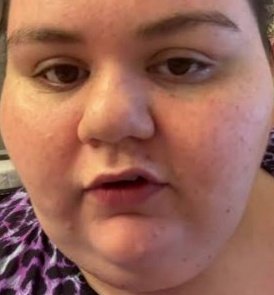 HellaLayzee's tweet image. #foodiebeauty is a disgusting human but big Roz is worse. She's a lying, manipulative,  CALCULATING &amp;amp; dangerous person. Don't let her sweet &amp;amp; innocent act fool you- She's a snake that you won't see coming. 🐍 
 #qlr #quirkyloverosee