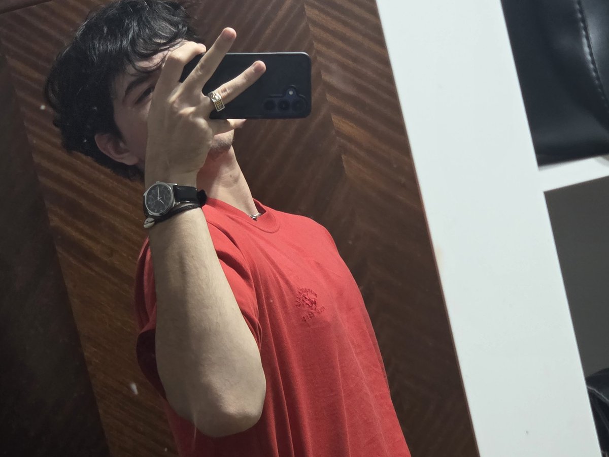 bruno tweet media