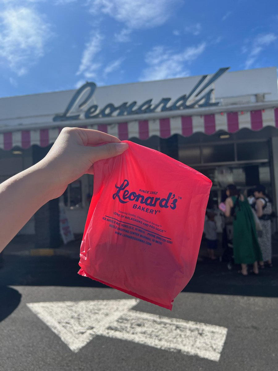 KodomoEigo_0304's tweet image. ハワイで食べて美味しかったものまとめ🤤

・Nalu Health Bar &amp;amp; Cafe ヘルシーで朝にぴったり◎

・Leonard's Bakery 甘党の皆さん！必ず訪れて！🍩

・Giovanni's Shrimp Truck ガーリックシュリンプが絶品🦐

・Aloha Steak House ジューシーで満足度高いステーキ🥩

#Hawaii #ハワイグルメ