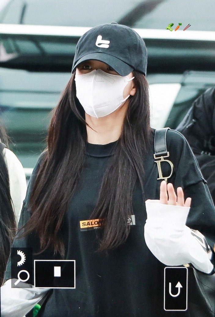 오이당근젓가락🥒🥕🥢 tweet media