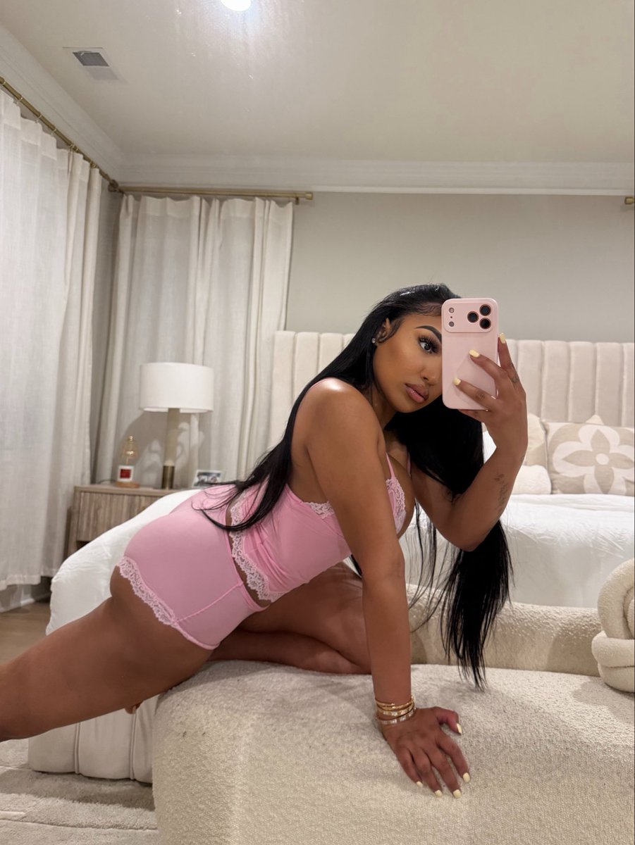 @SLAYBYELLA_ 🦋 tweet media