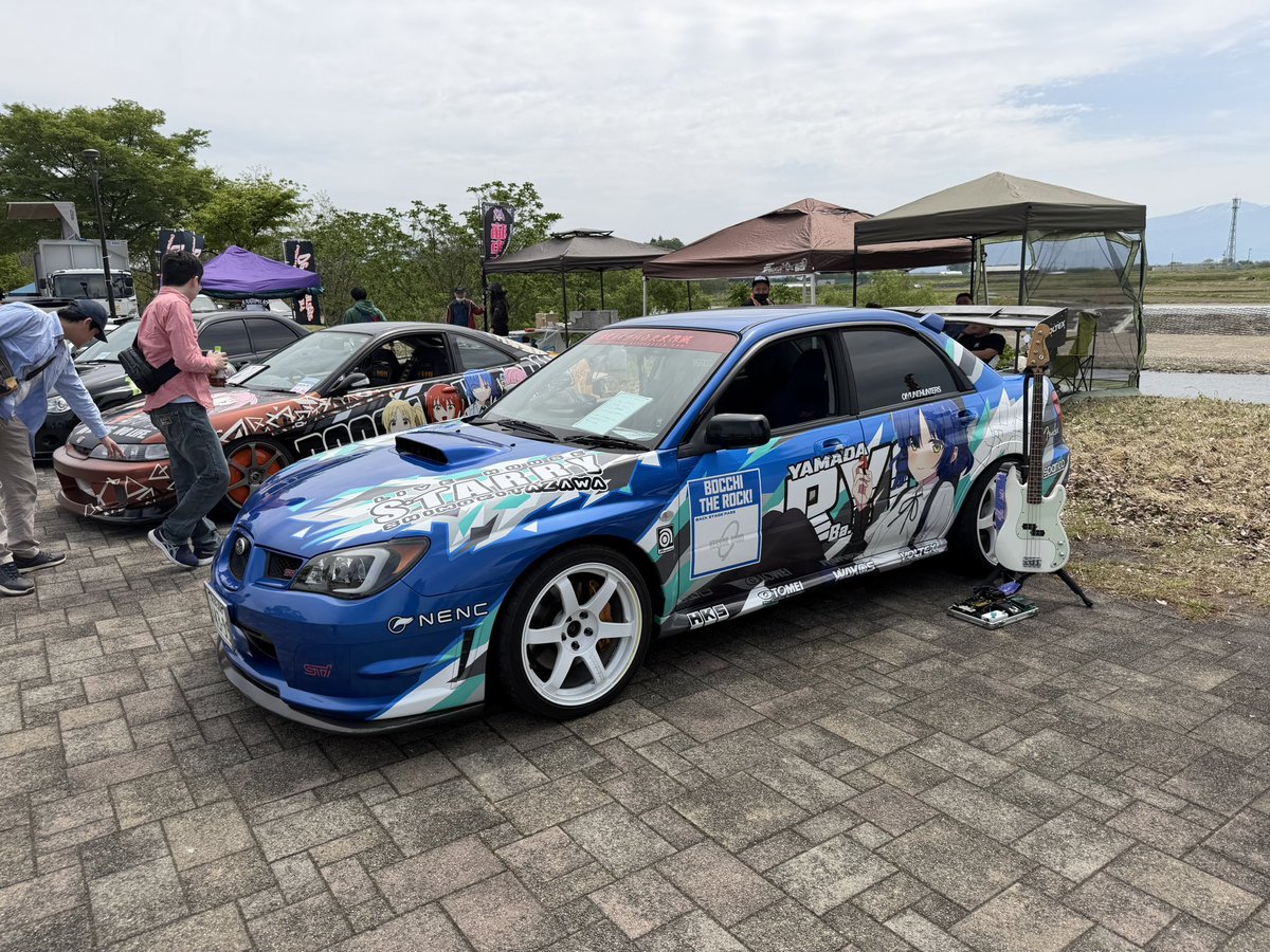 まき tweet media