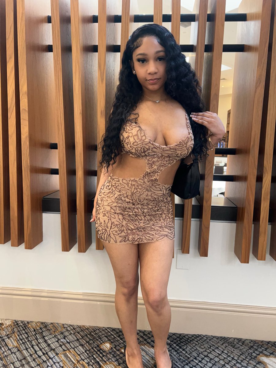 TheRealLolaAnn tweet media