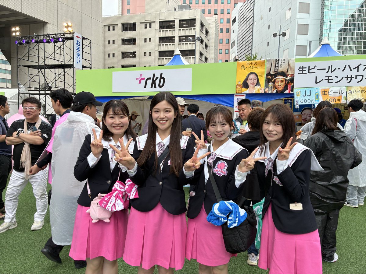 rkbr_info's tweet photo. #博多どんたく 開幕！
福岡市役所前広場で、今年もRKBラジオのパーソナリティ、スナッピーがみなさまの来場をお待ちしております。

景品が当たる抽選会も実施中！ https://t.co/pZOlUWtROC