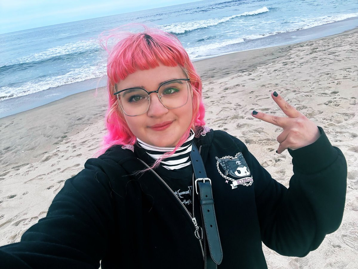 MayhemMagic_'s tweet photo. Beach sort of day 🌊🏝️ https://t.co/IWusG9ORvh