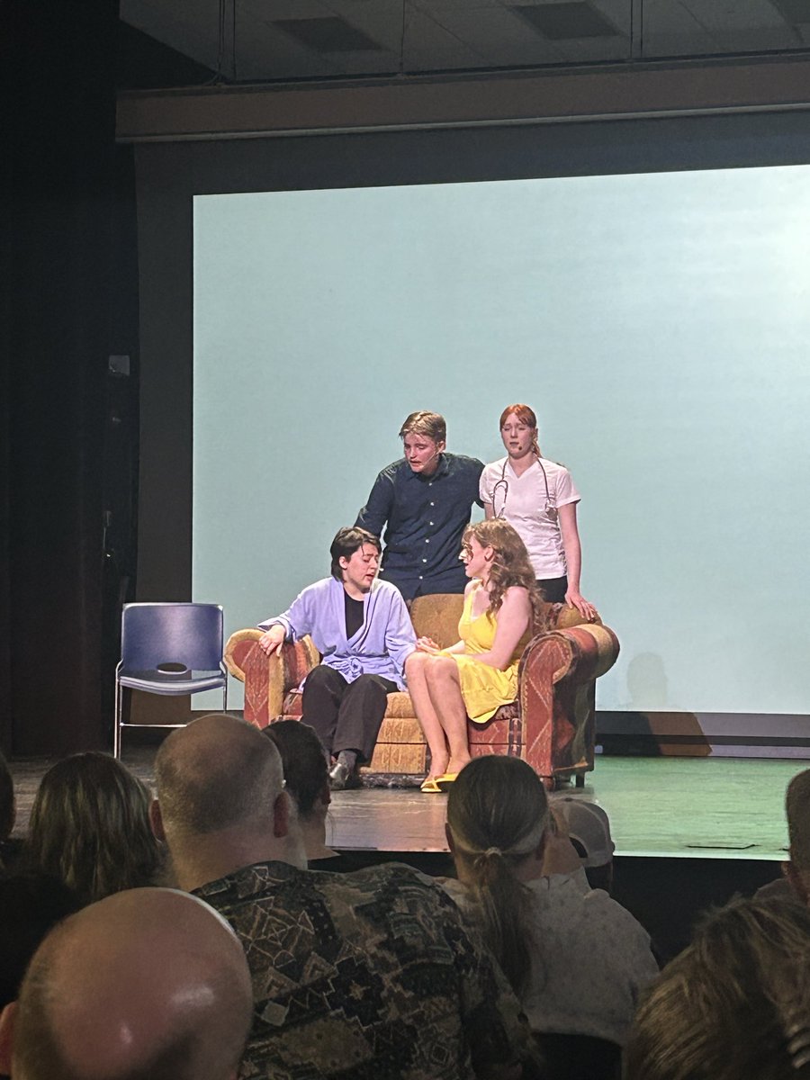 SBarr2's tweet photo. Great night at the Showcase at Ecole McTavish tonight. Great partnership between Holy Trinity High School and McTavish actors to make 9 scenes come alive and raise money for WayPoints! @fmpsd #ymmarts https://t.co/c3dCC5XdtM