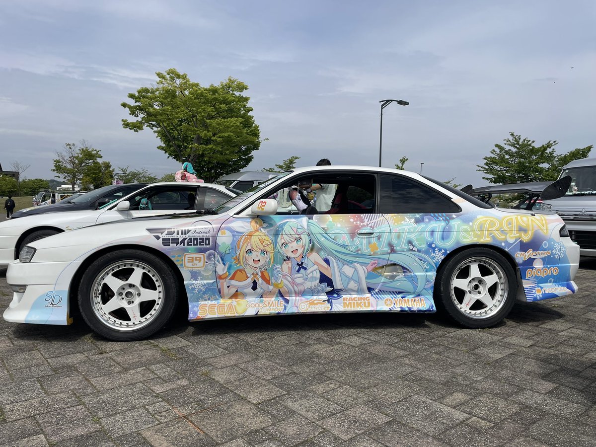 ちる tweet media