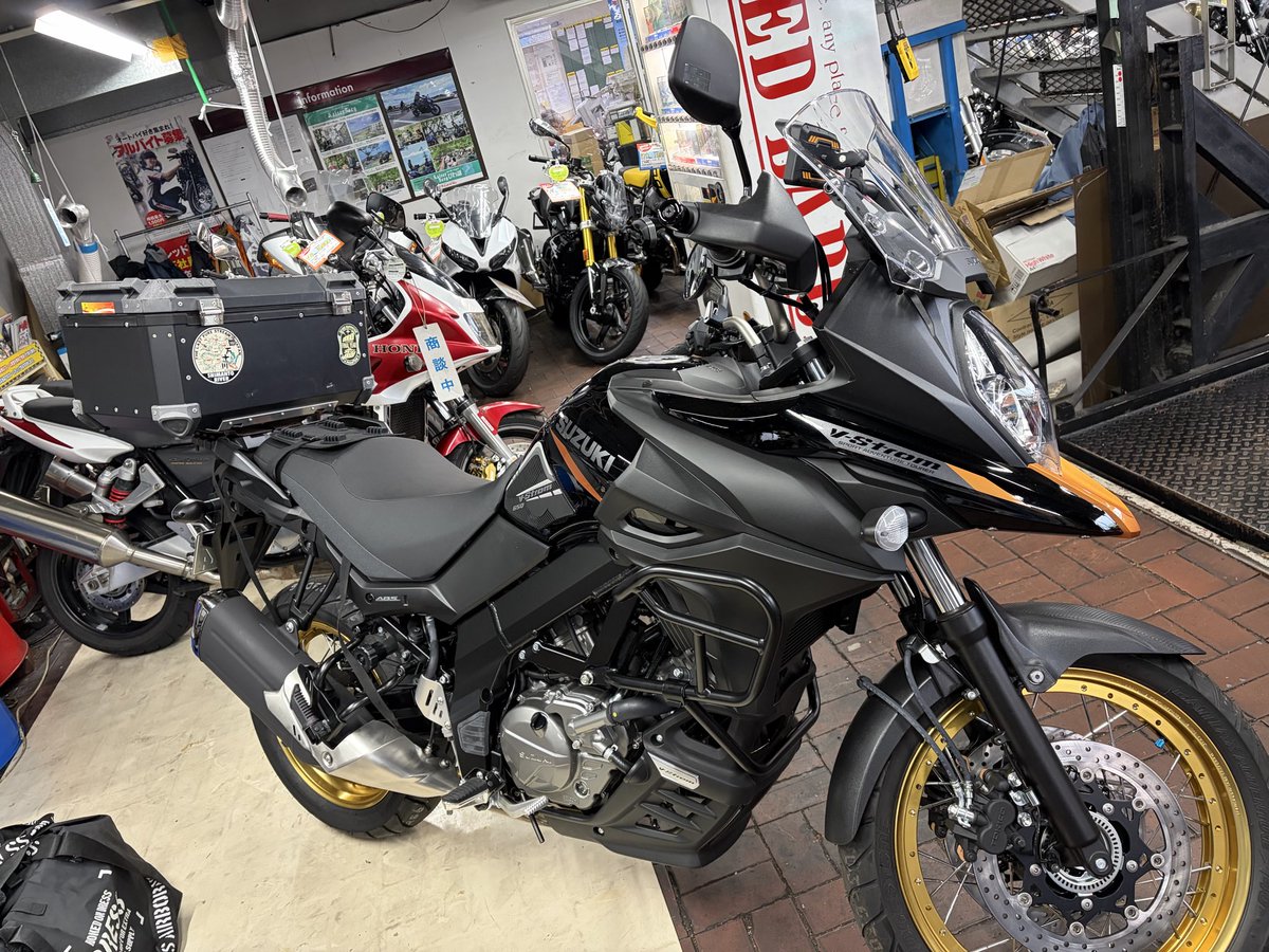 Yellownavigator's tweet image. 長らくお待たせしました！
Vstrom650XT納車されました！
とりあえず、愛知まで慣らし運転です！

#納車　#Vstrom650