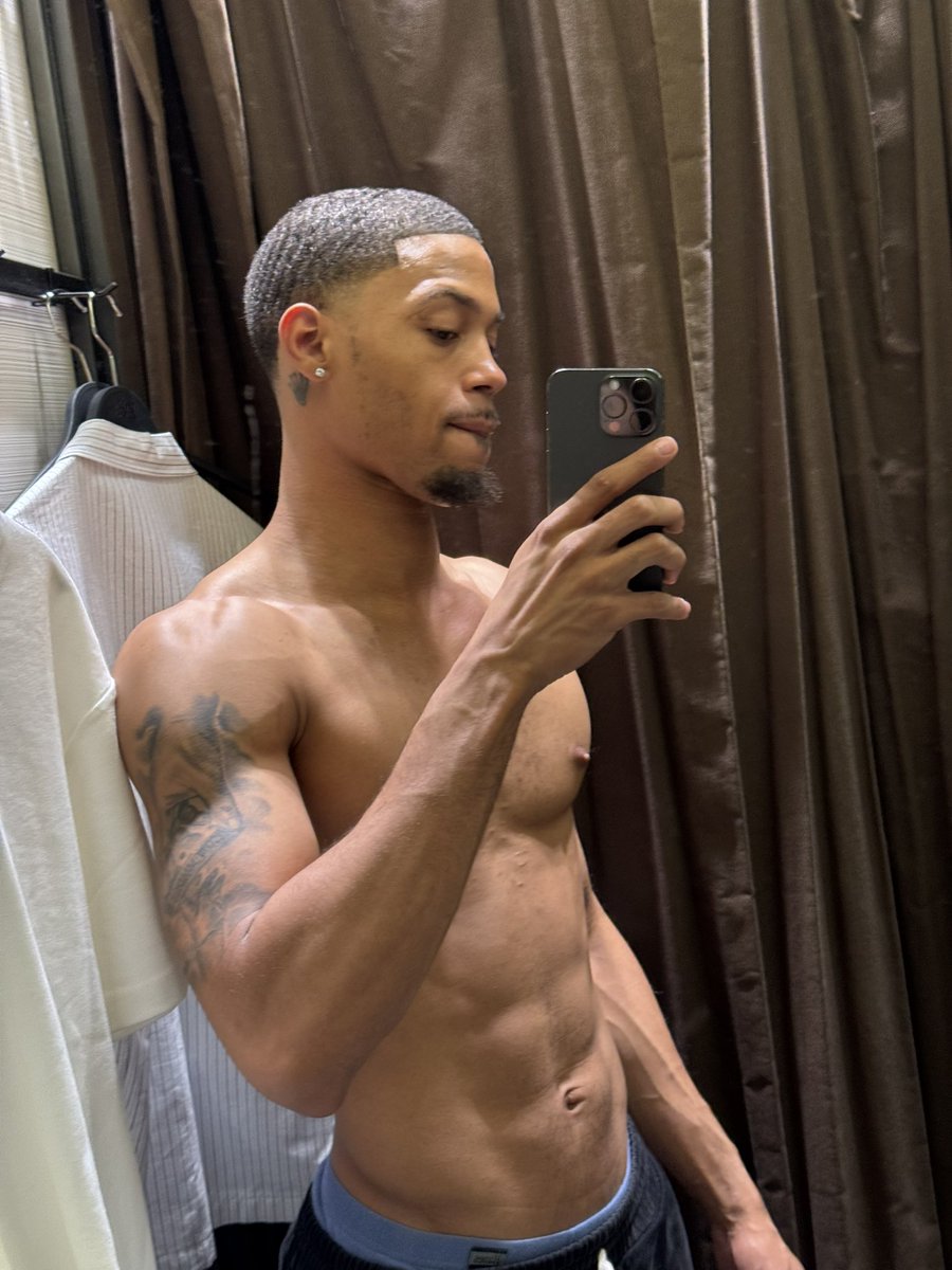 DRE tweet media