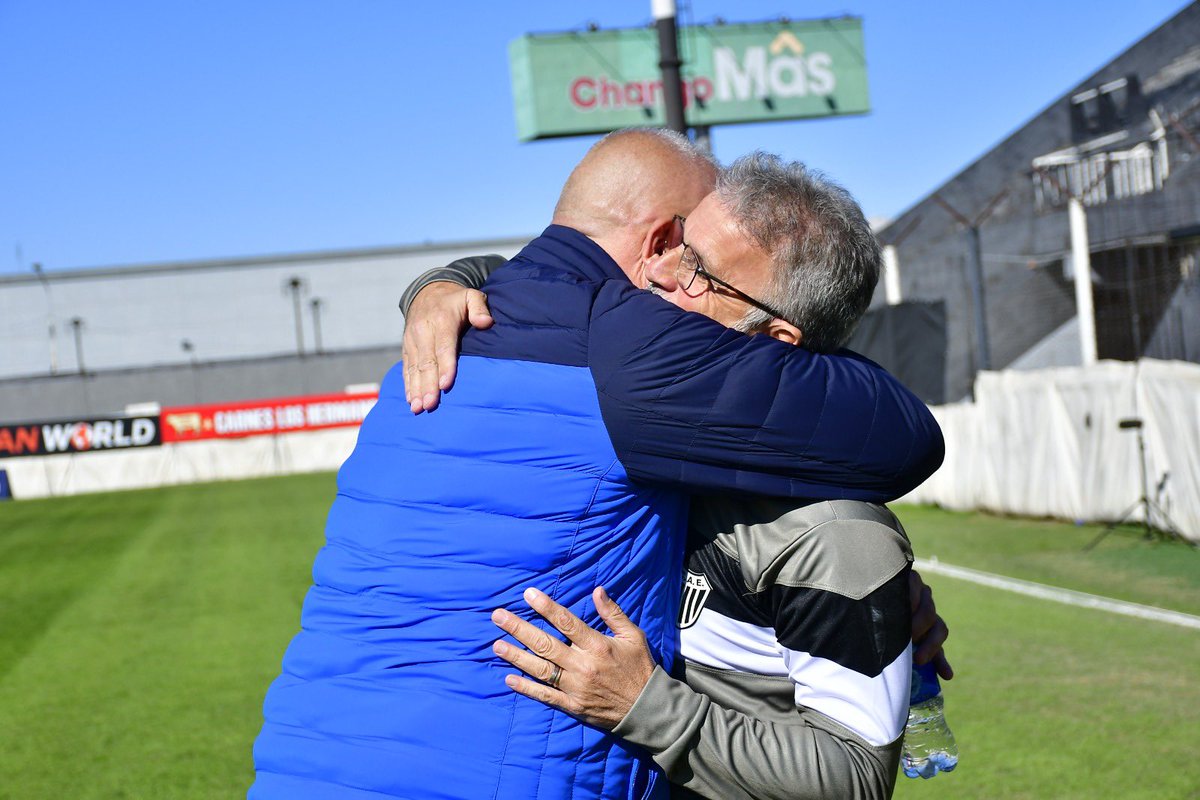 DamoGomez's tweet photo. Placer volver a verte querido Mister! #Alfredo #inolvidable2024 https://t.co/im5ybJyAmV
