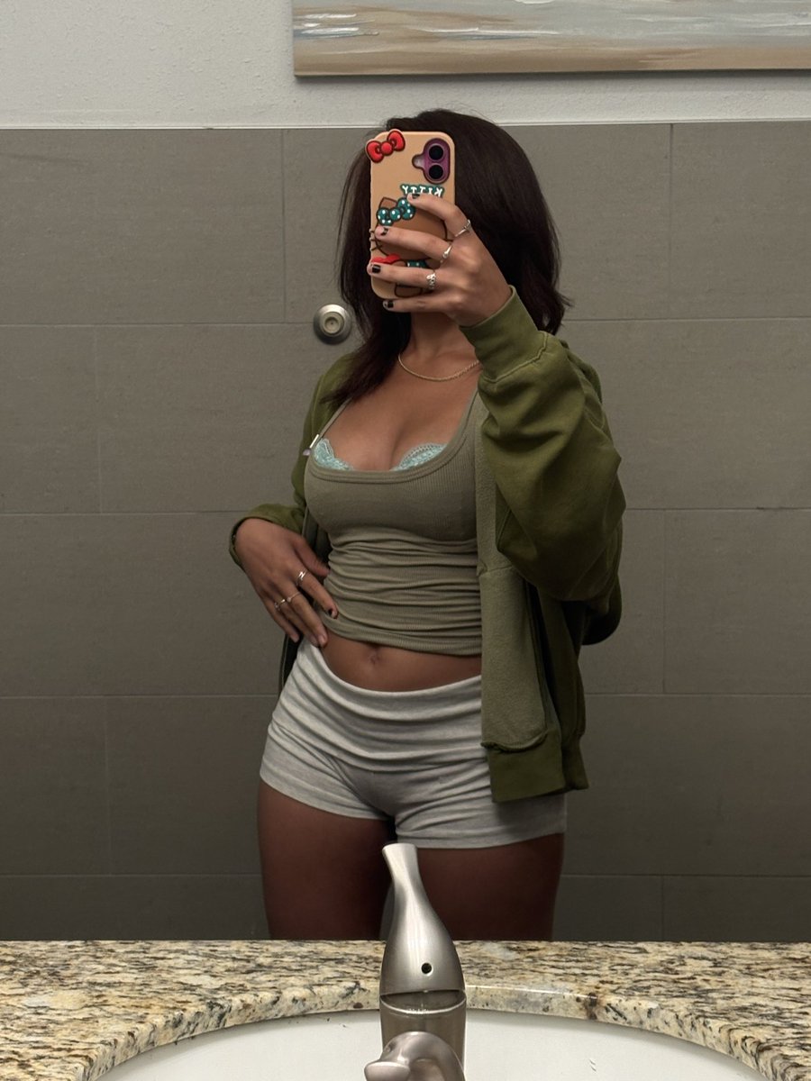 CordonSav72444's tweet image. #lightskin #houston #love 
I tried something new but