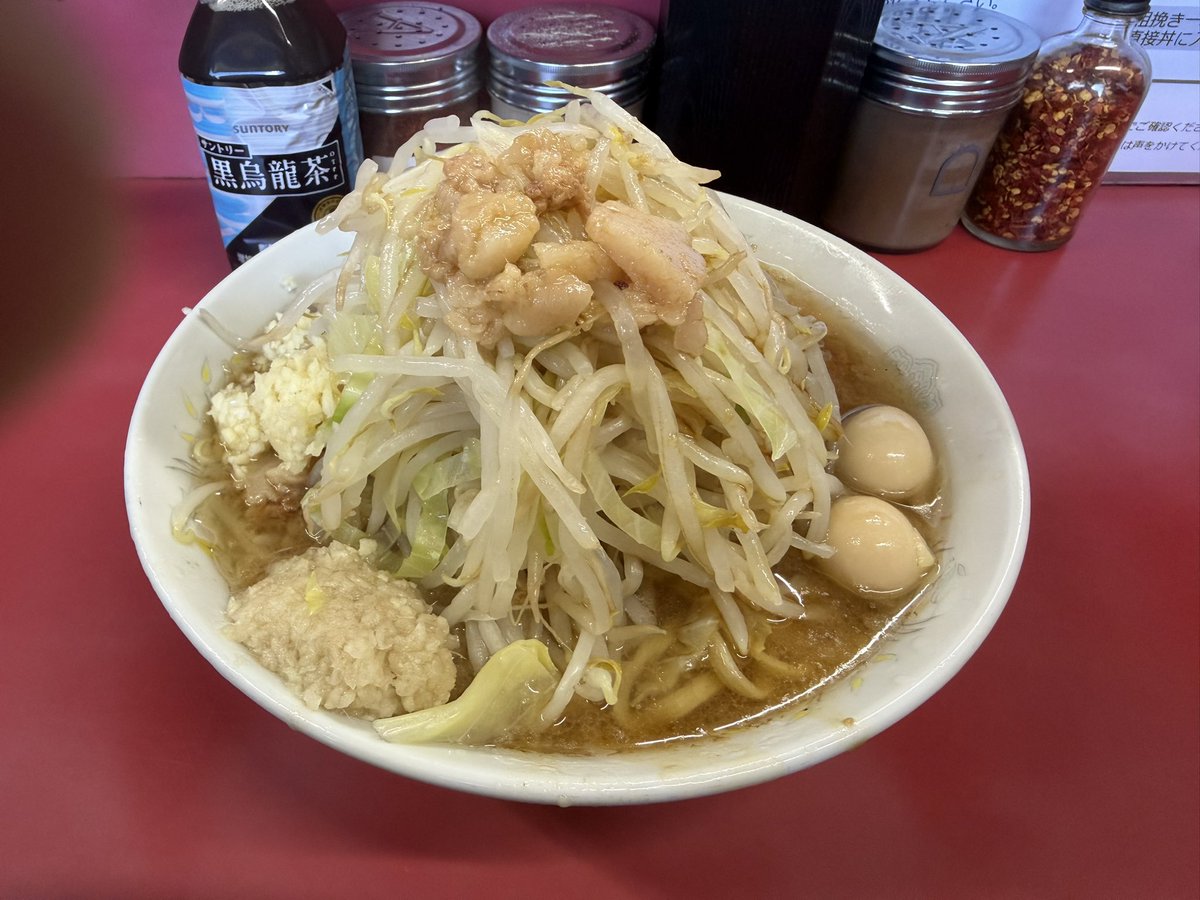 ネ申月豕㌠🫸😭 tweet media