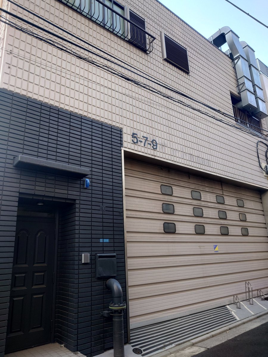 キッチンベース、浅草。 最近、呼ばれないな？と思ったら、 閉店中で