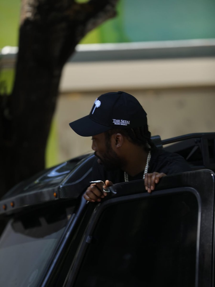 Meekval's tweet image. NEW MEEK MILL PICTURES ON THE GRAM

#DFTH
#DREAMCHASERS