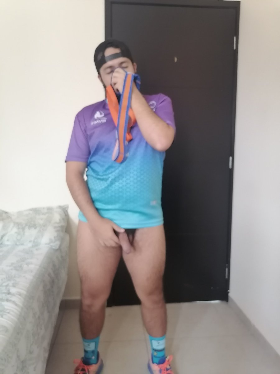 Felposo tweet media