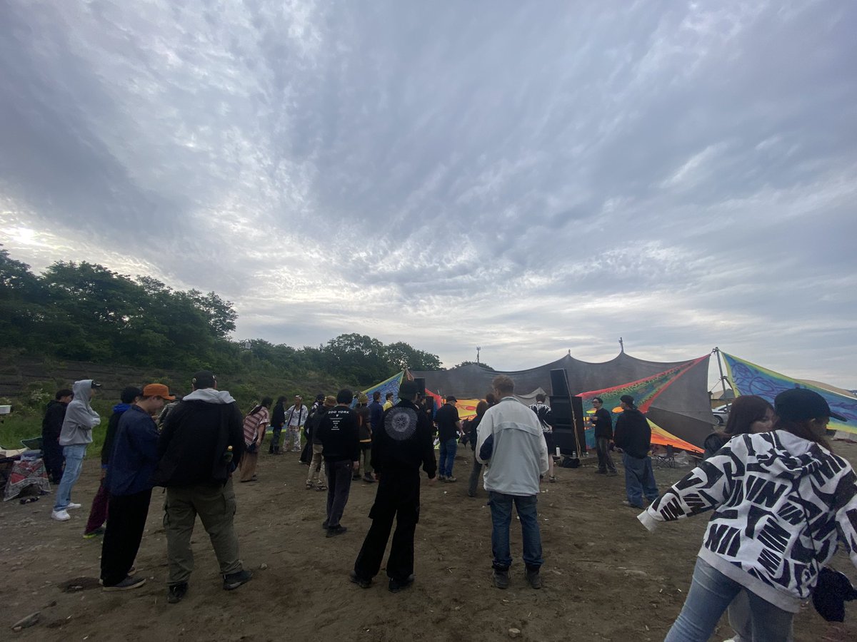 裏ハラ tweet media