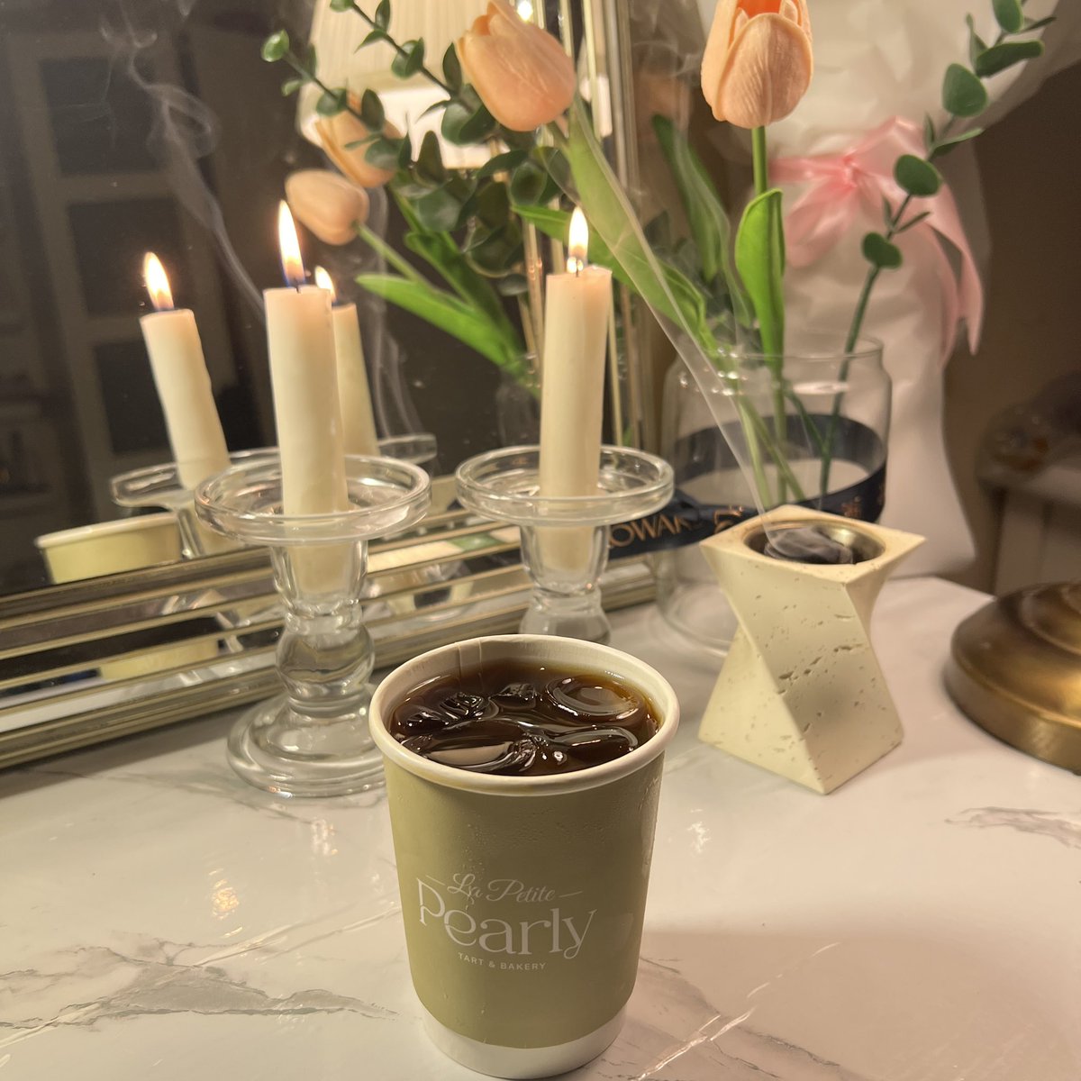 dior_y8's tweet photo. •

النعمة أَحياناً تكون على هيئة 
وقت لطيف تستمتع فيه بمزاج رايق🍃✨ https://t.co/xu4qZtxNZe