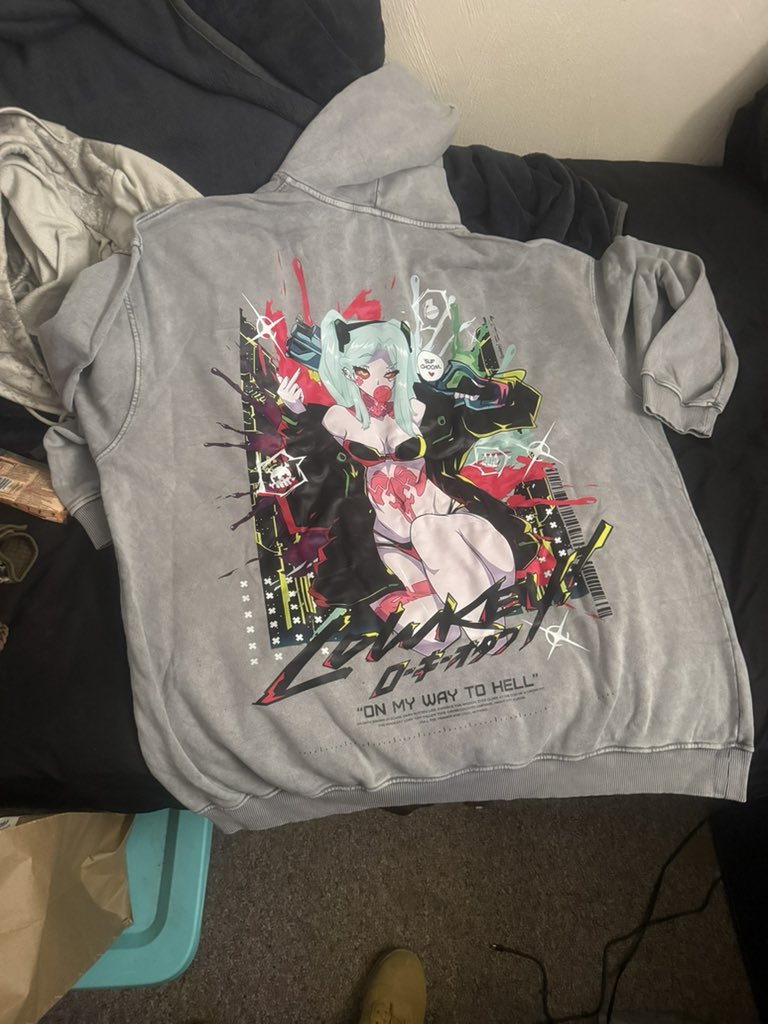 Dellshark_OG's tweet image. We love a good 3 xL sweatshirt

Also Rebecca is best girl no if ands or butts 💁‍♂️💅

#cyberpunkedgerunners