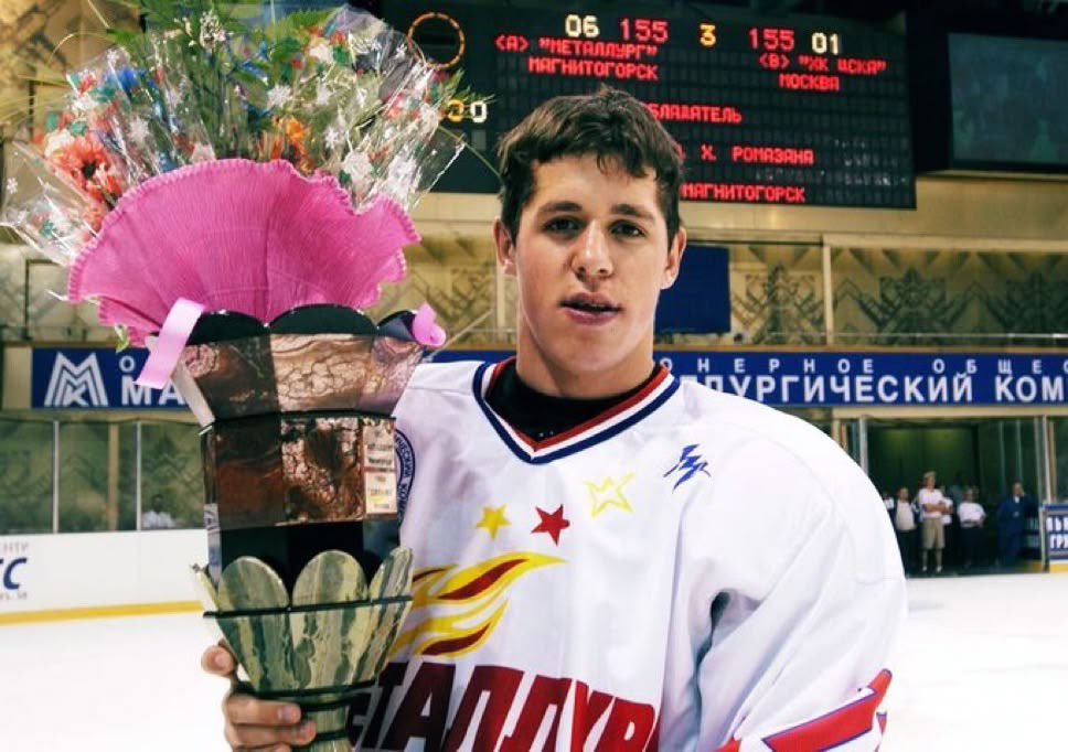 871shake's tweet photo. geno u are sooooo endearing to me.... those droopy eyes... Wow big sexy https://t.co/MRkVX5cBda