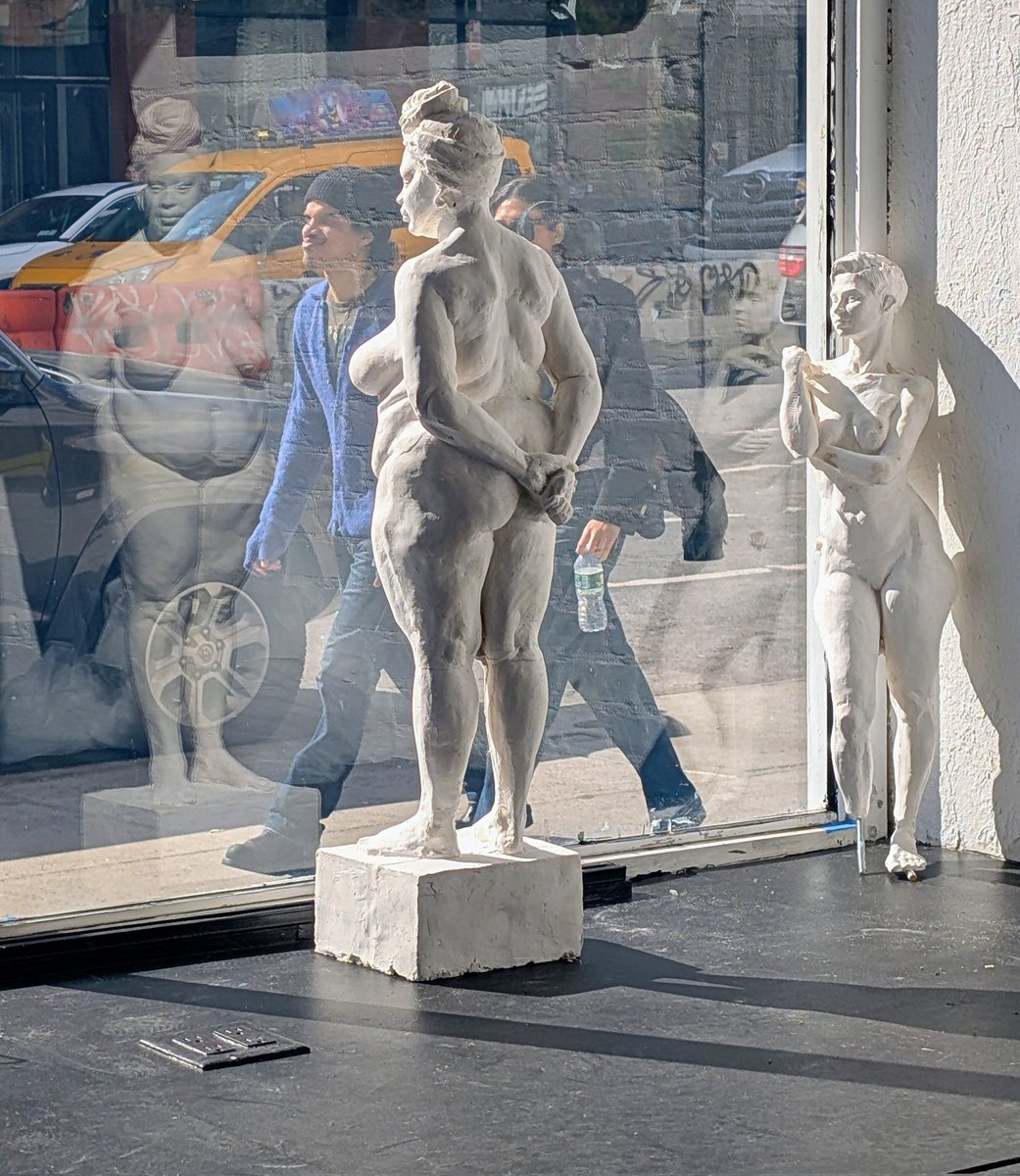 blackswantrader's tweet image. #nyc #street #photography
