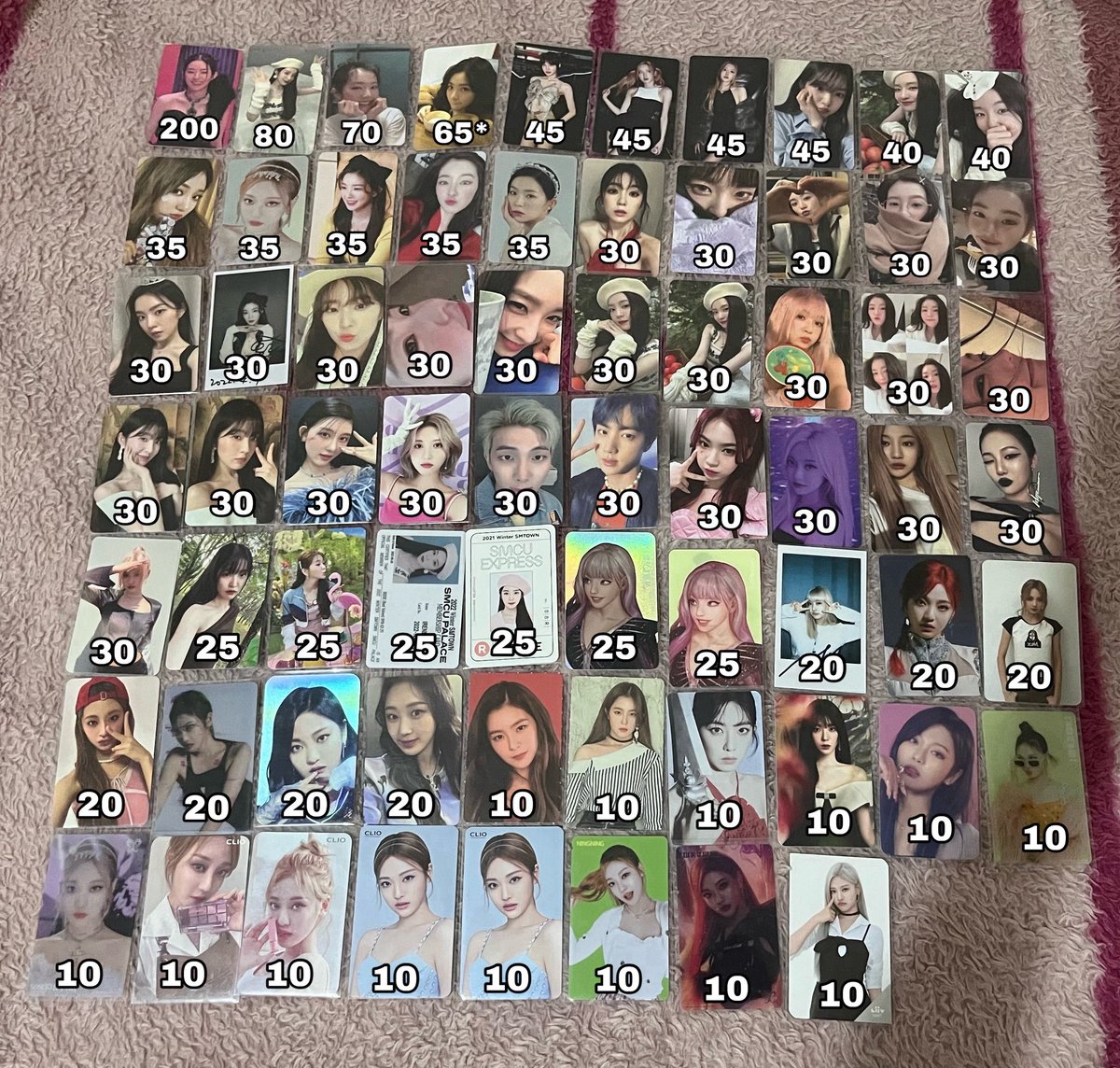 vendo/venda bts/twice/red velvet
black pink/stayc/ive/aespa

‿₊୨ᰔ୧₊‿

- valor na imagem + frete por super frete
- ⁠mando video na do card na dm
- ⁠não reservo!
- ⁠prazo de envio de 1 mês
- ⁠+ 300 fbs no fixado
MAIS CARDS ABAIXO!!