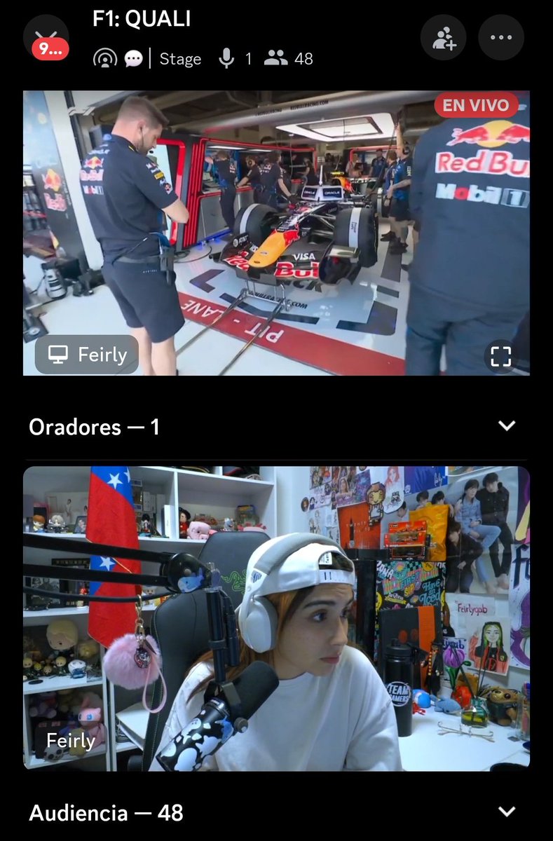 Viendo mi deporte favorito, con mi streamer favorita 💞 >>>