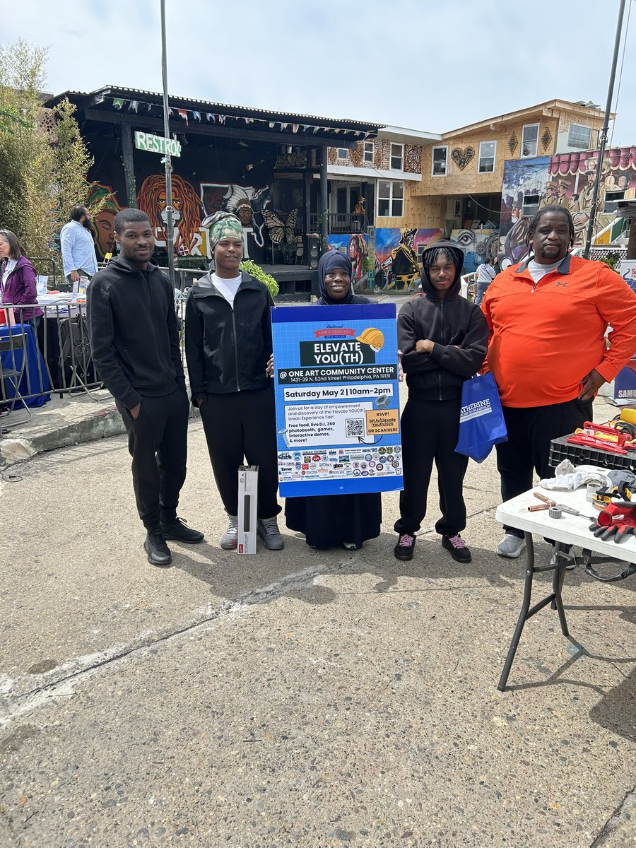 CouncilwomanKGR's tweet photo. Team KGR was proud to close out National Apprenticeship Week by joining our partners at the Elevate YOU(th) Community Fair!

Held at One Art Community Center in West Philadelphia, we came together and connected our residents with industry professionals, resources, and real opportunities to explore registered apprenticeship programs and career pathways. 

There was also food, music and interactive demonstrations for attendees to enjoy! 

A big thank you to @PhillyAFLCIO 
my colleague @CMThomasPHL @SenatorSaval the Philadelphia Building Trades, and every partner involved in making this event possible. 💙