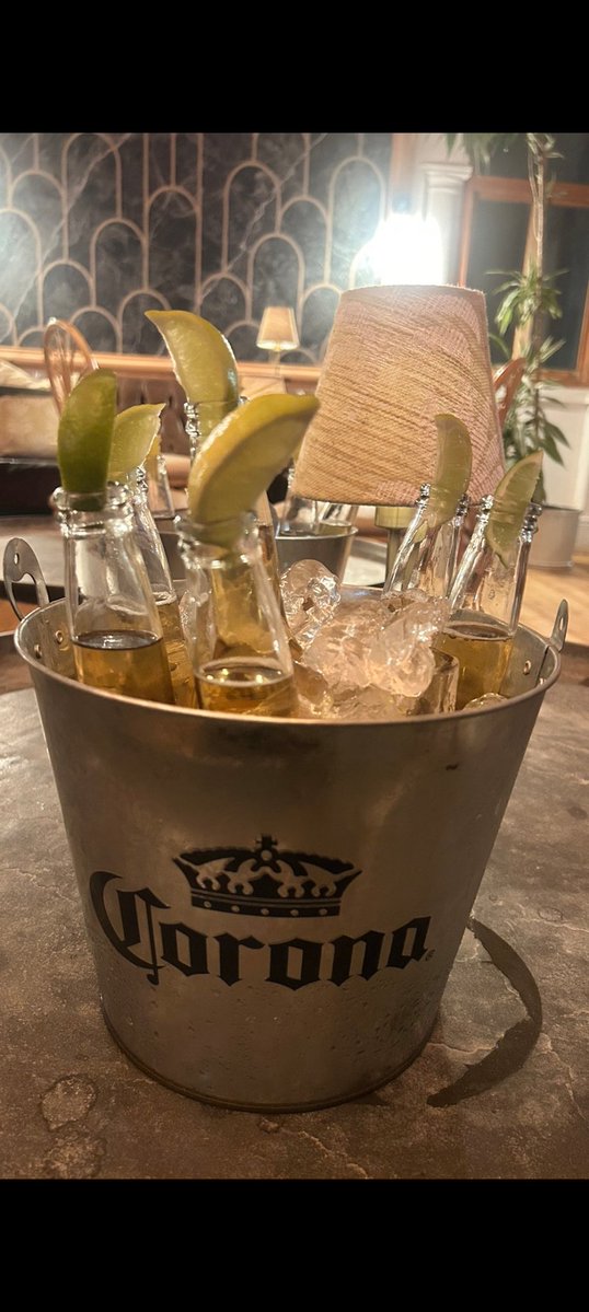 Corona + a Wedge of Lime = Never ending sunset 🌇 
#CoronaNES