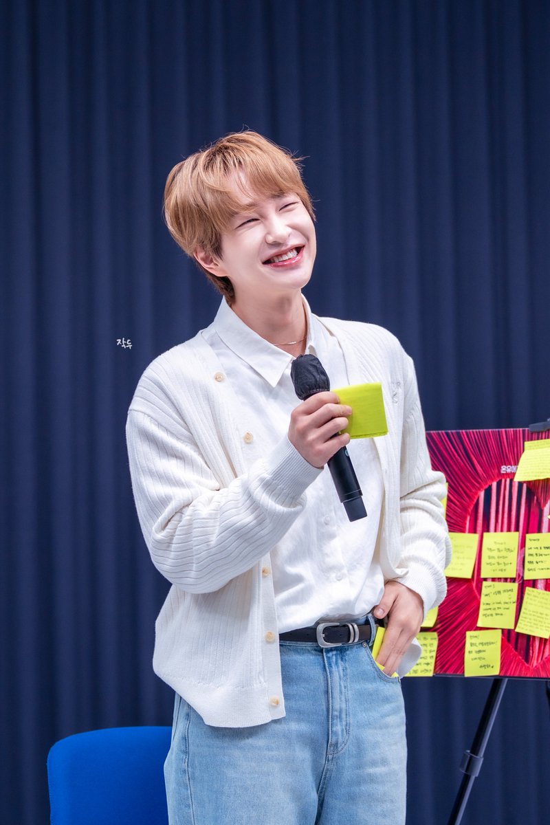 온유 #ONEW #オニュ@SHINee @ONEW_GRIFFIN 온유 #ONEW #オニュ@SHINee @ONEW_GRIFFIN