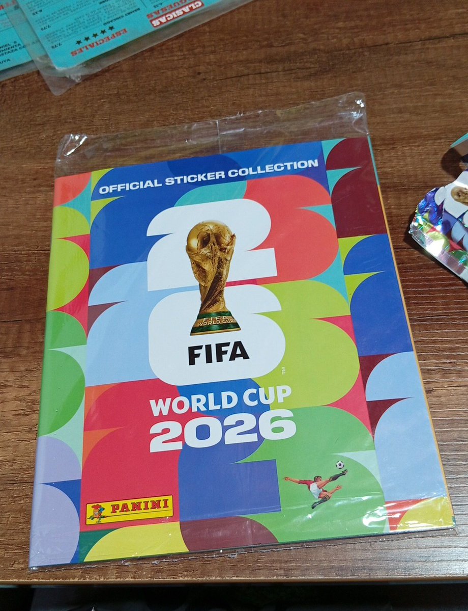 QuitunismoEcAKD's tweet image. Habemus album señores
Pero solo me alcanzó para 3 sobresitos 🥹
#Panini #Album